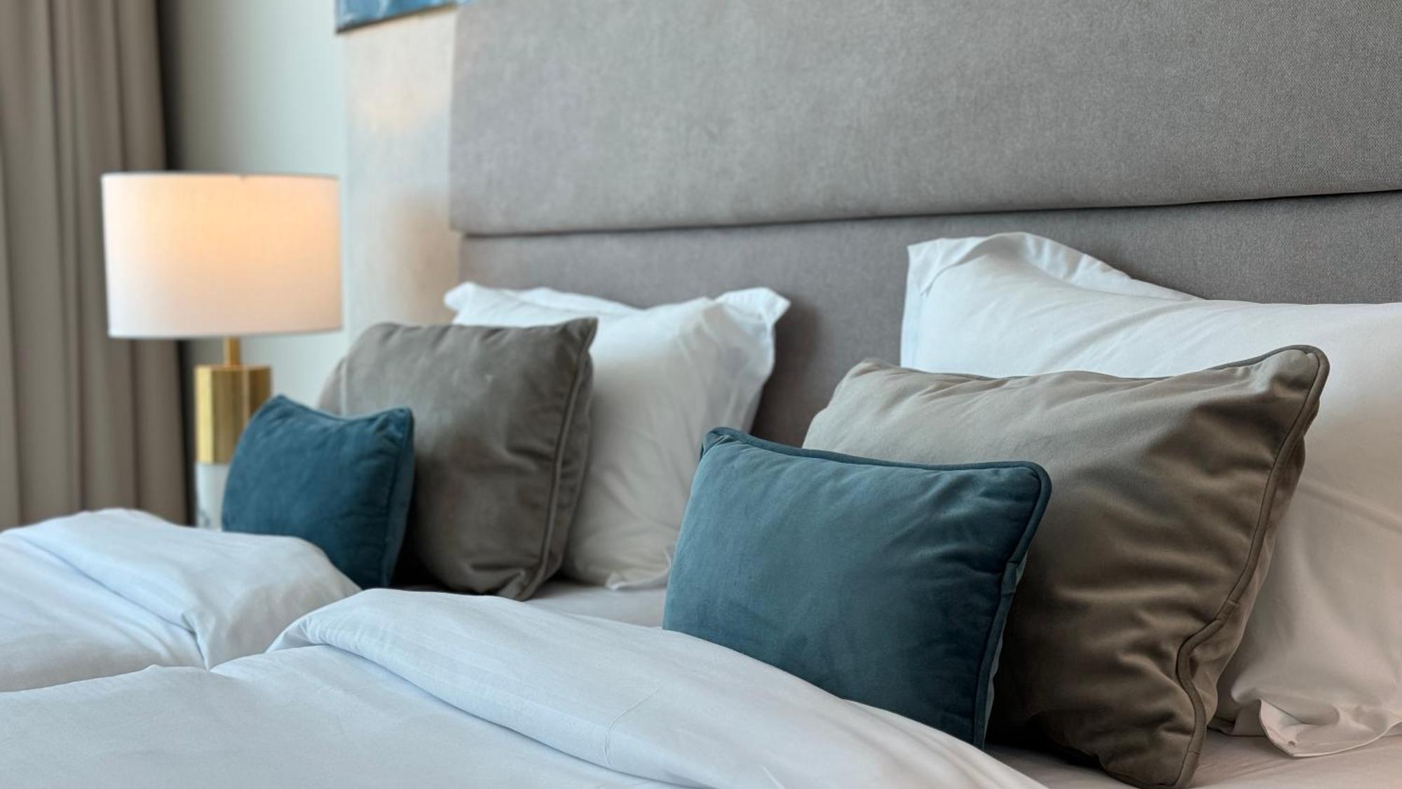 شقة Magnificent - Damac Distinction Downtown دبي المظهر الخارجي الصورة