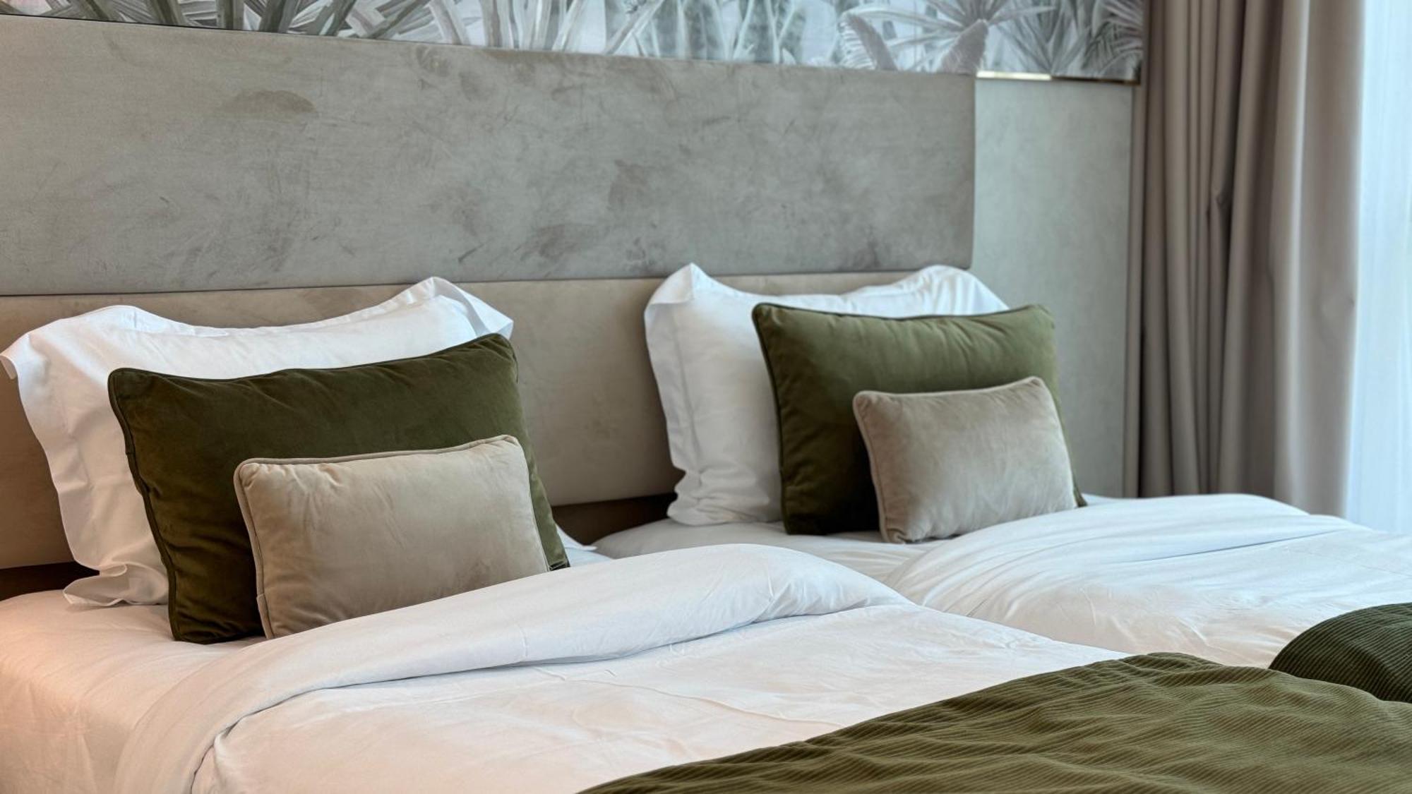 شقة Magnificent - Damac Distinction Downtown دبي المظهر الخارجي الصورة