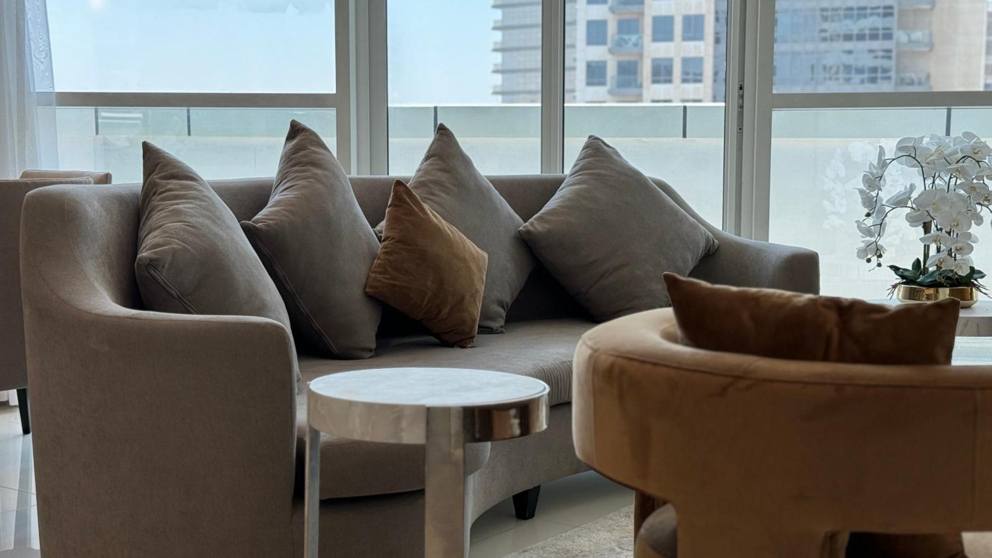 شقة Magnificent - Damac Distinction Downtown دبي المظهر الخارجي الصورة
