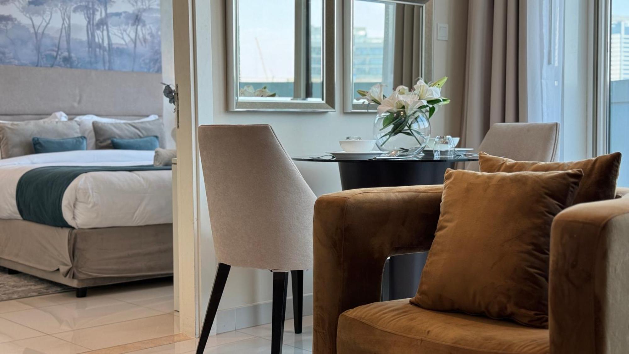 شقة Magnificent - Damac Distinction Downtown دبي المظهر الخارجي الصورة