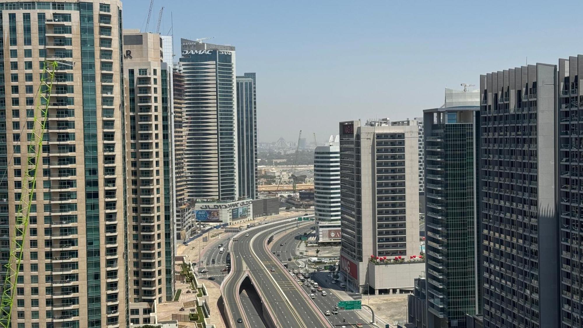 شقة Magnificent - Damac Distinction Downtown دبي المظهر الخارجي الصورة